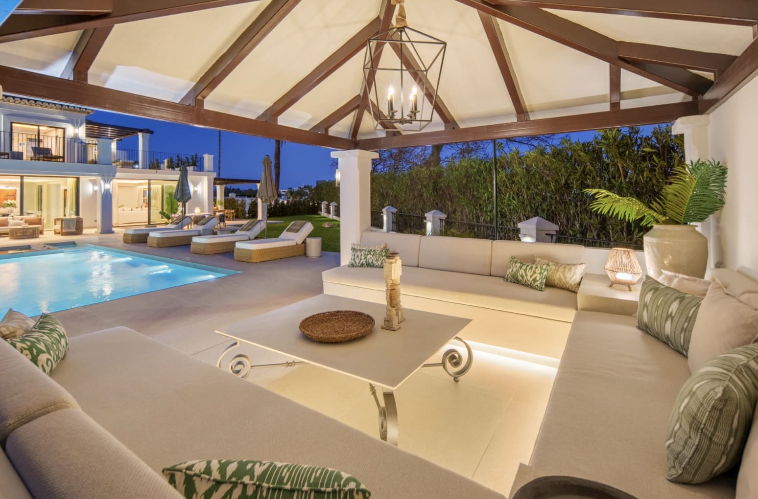5 Zimmer Villa zu verkaufen in Marbella mit Pool Garage - 5.995.000 € (Ref: 10141771)