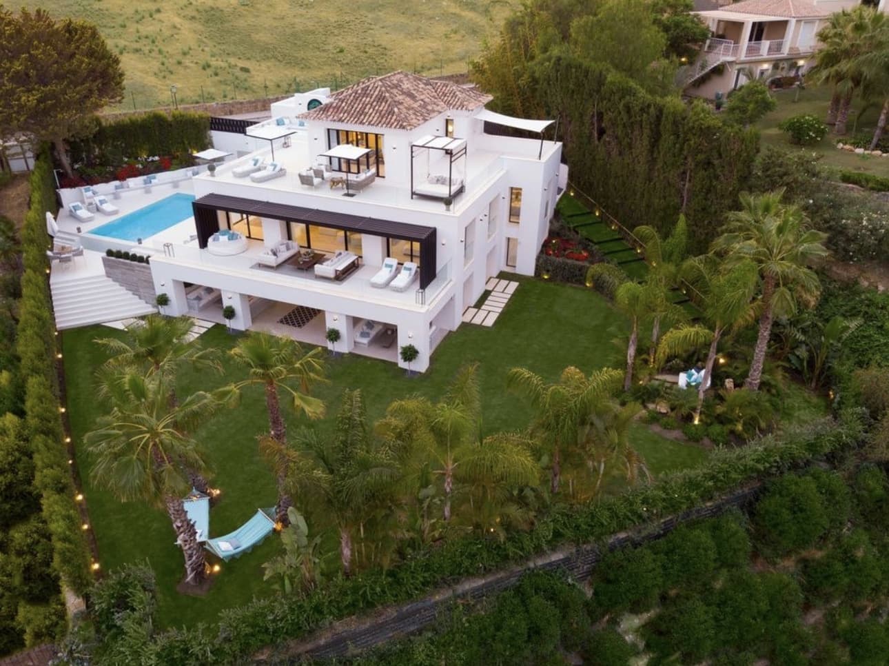 5 chambre Villa/Maison à vendre à Nueva Andalucia avec piscine garage - 5 500 000 € (Ref: 10141772)