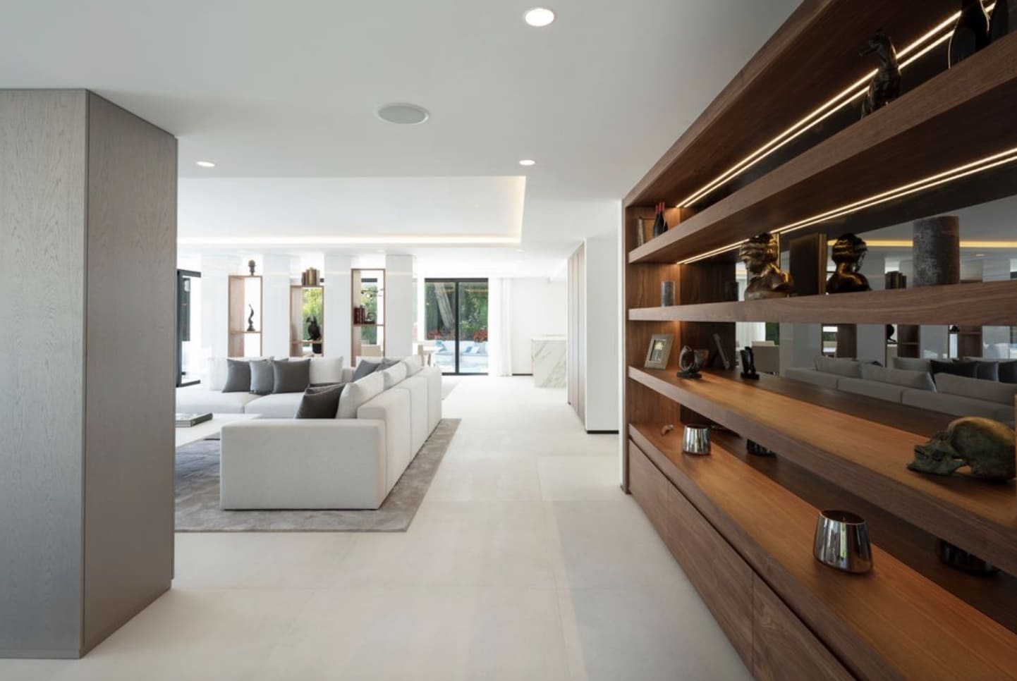 5 chambre Villa/Maison à vendre à Nueva Andalucia avec piscine garage - 5 500 000 € (Ref: 10141772)