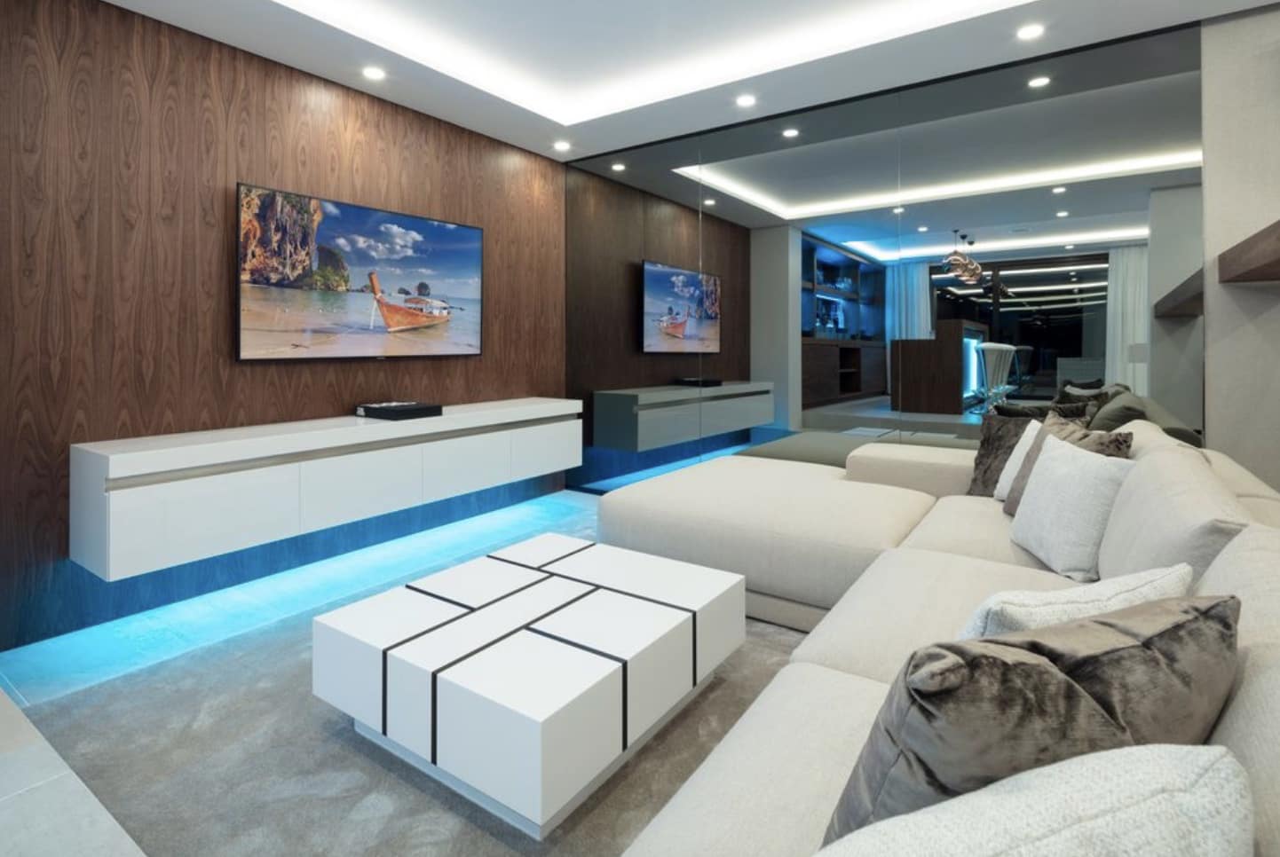 5 chambre Villa/Maison à vendre à Nueva Andalucia avec piscine garage - 5 500 000 € (Ref: 10141772)