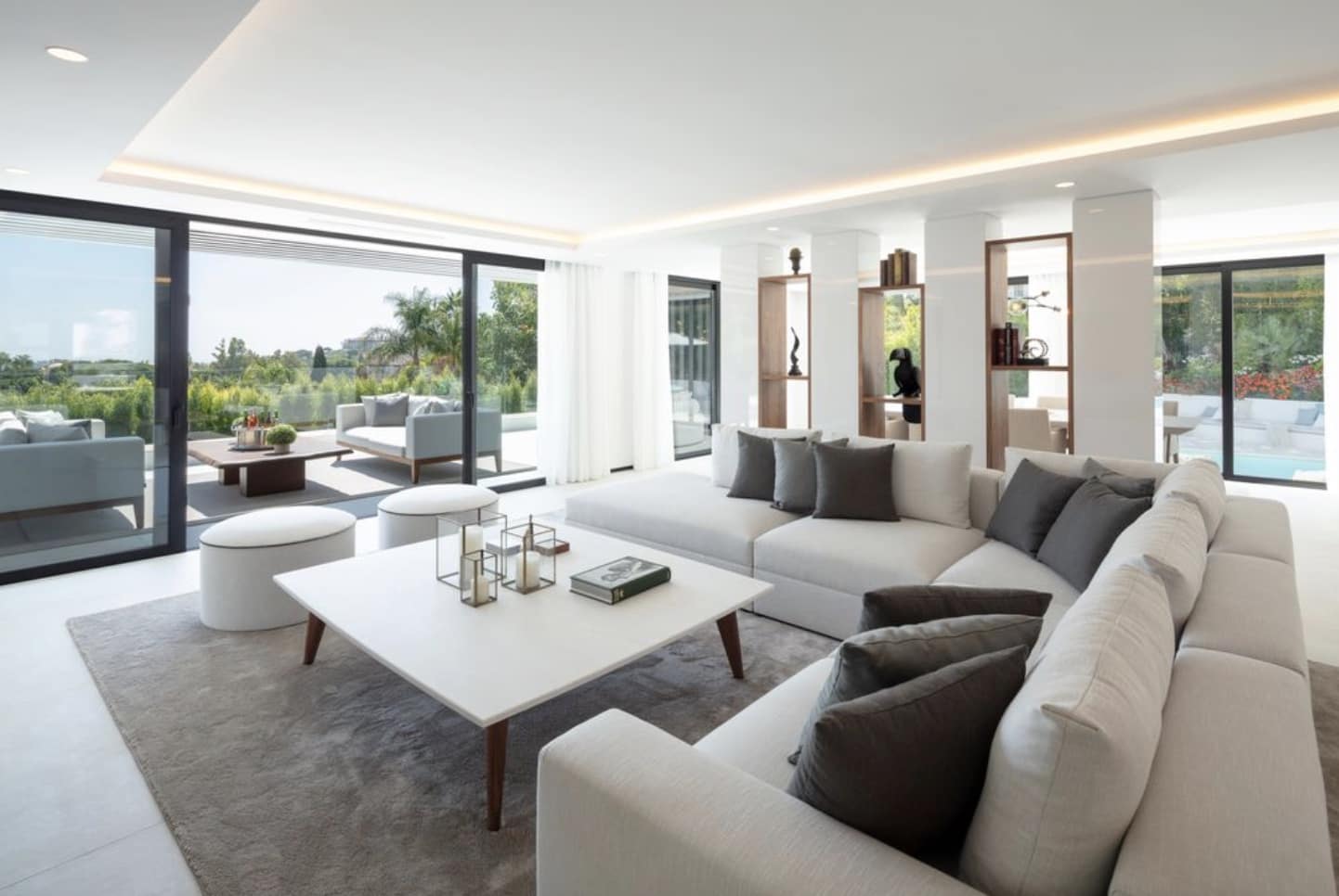 5 chambre Villa/Maison à vendre à Nueva Andalucia avec piscine garage - 5 500 000 € (Ref: 10141772)