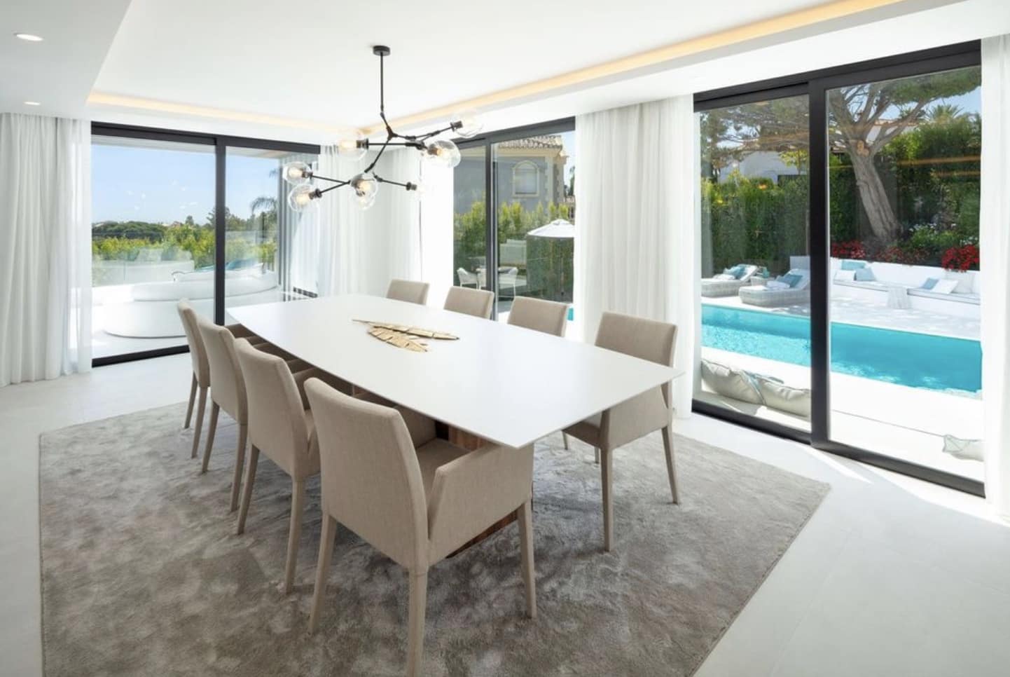 5 chambre Villa/Maison à vendre à Nueva Andalucia avec piscine garage - 5 500 000 € (Ref: 10141772)