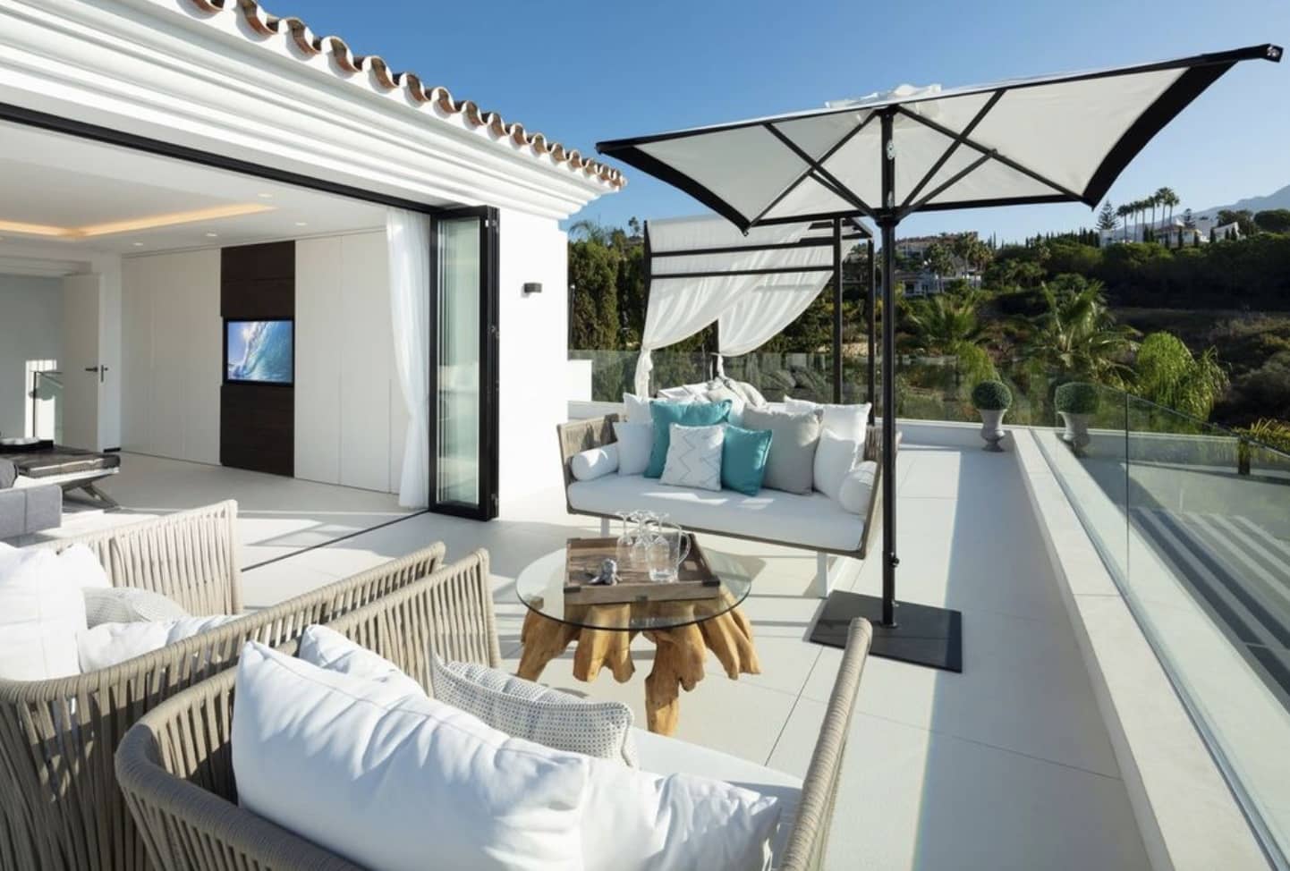 5 chambre Villa/Maison à vendre à Nueva Andalucia avec piscine garage - 5 500 000 € (Ref: 10141772)
