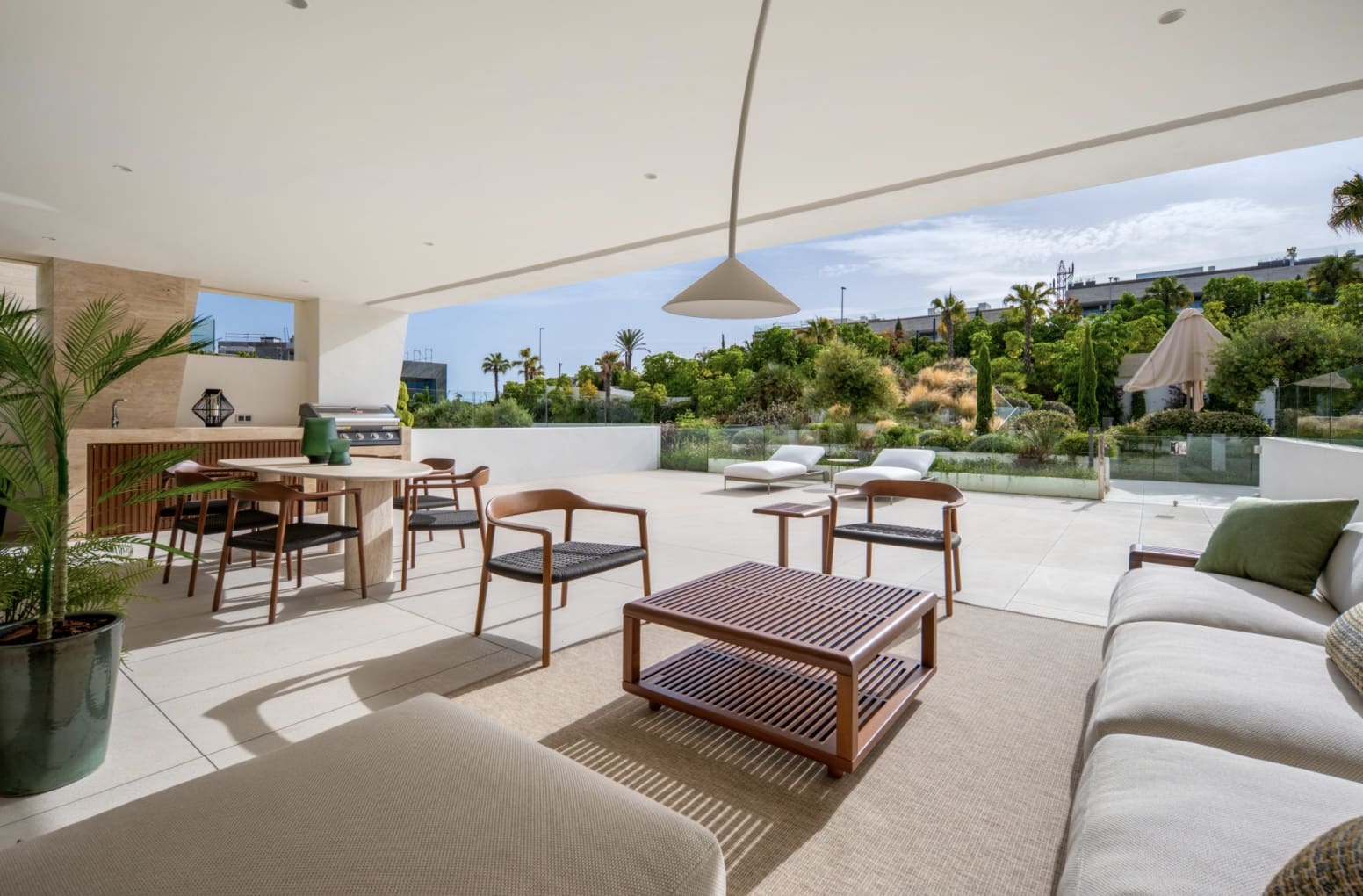 4 bedroom Apartment for sale in Marbella with pool garage - € 4,850,000 (Ref: 10146350)