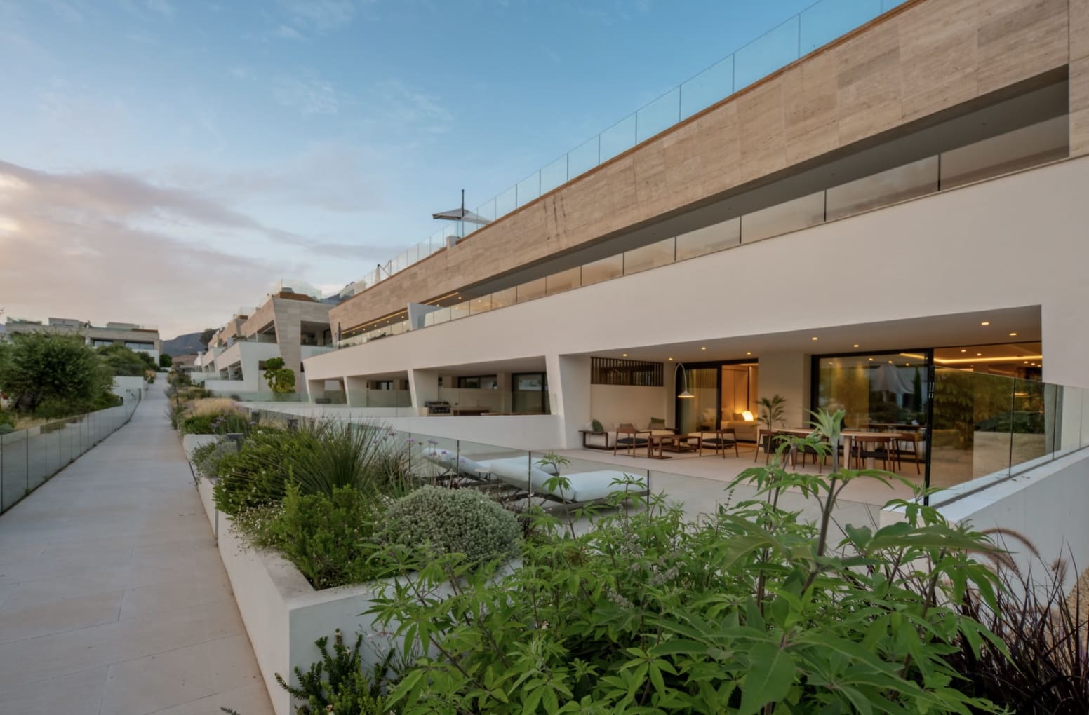 4 bedroom Apartment for sale in Marbella with pool garage - € 4,850,000 (Ref: 10146350)