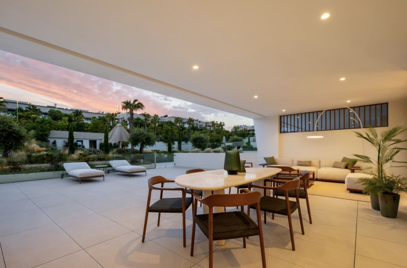 4 bedroom Apartment for sale in Marbella with pool garage - € 4,850,000 (Ref: 10146350)