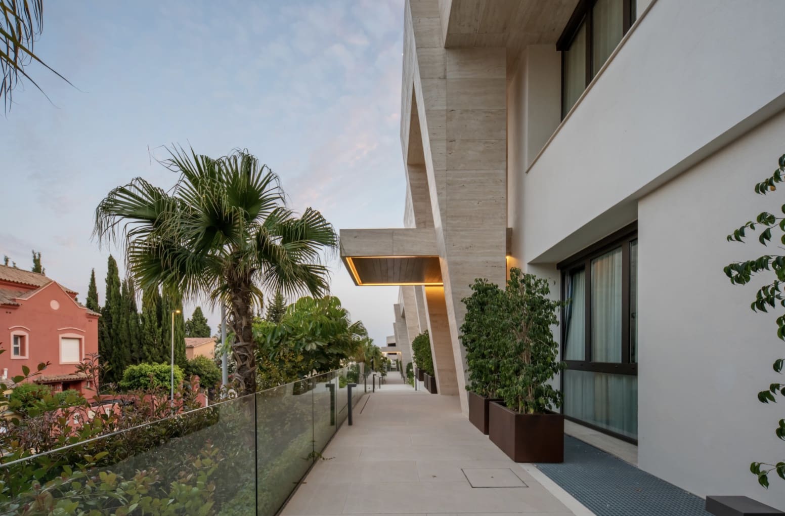 4 bedroom Apartment for sale in Marbella with pool garage - € 4,850,000 (Ref: 10146350)
