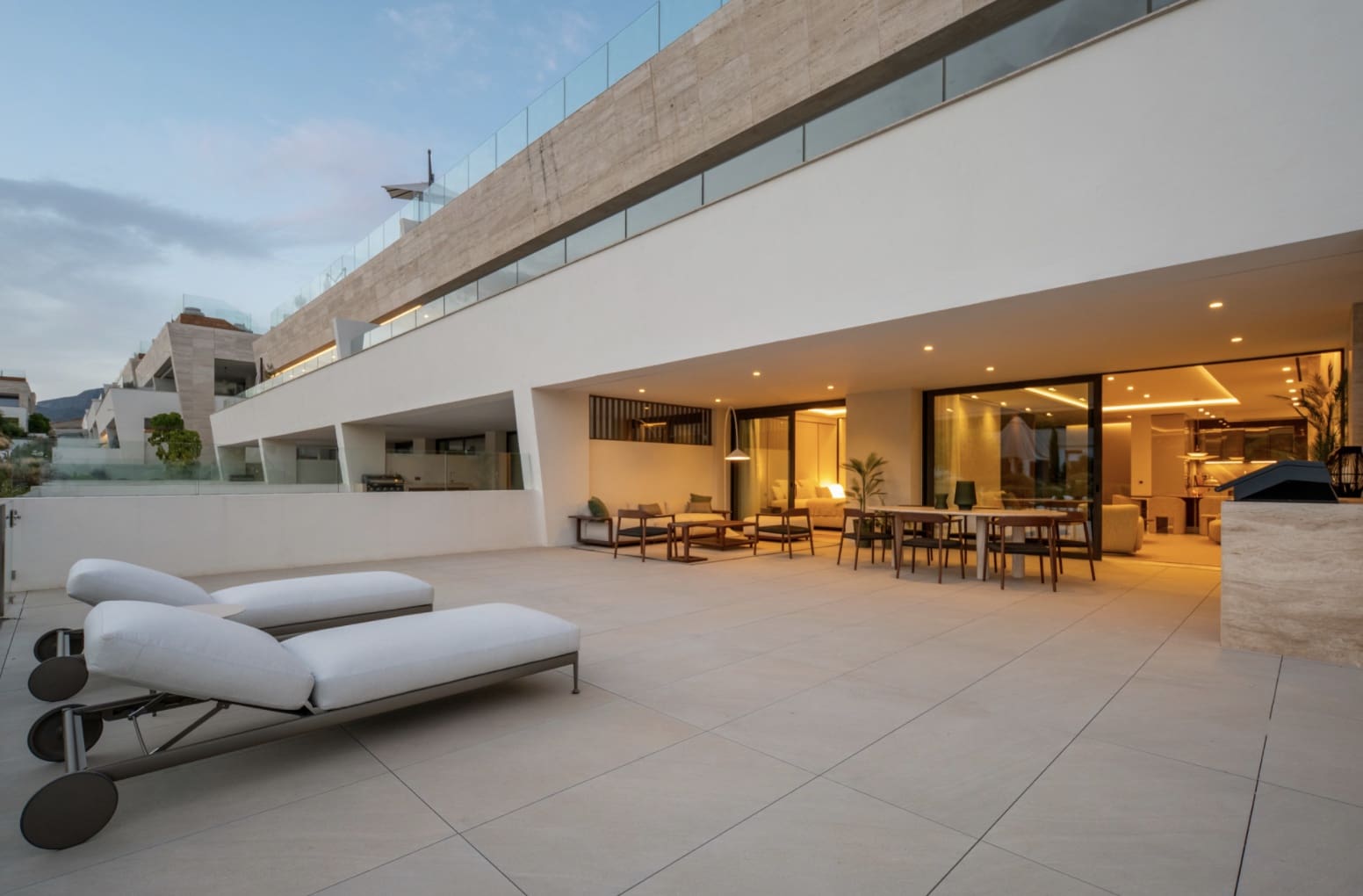 4 bedroom Apartment for sale in Marbella with pool garage - € 4,850,000 (Ref: 10146350)