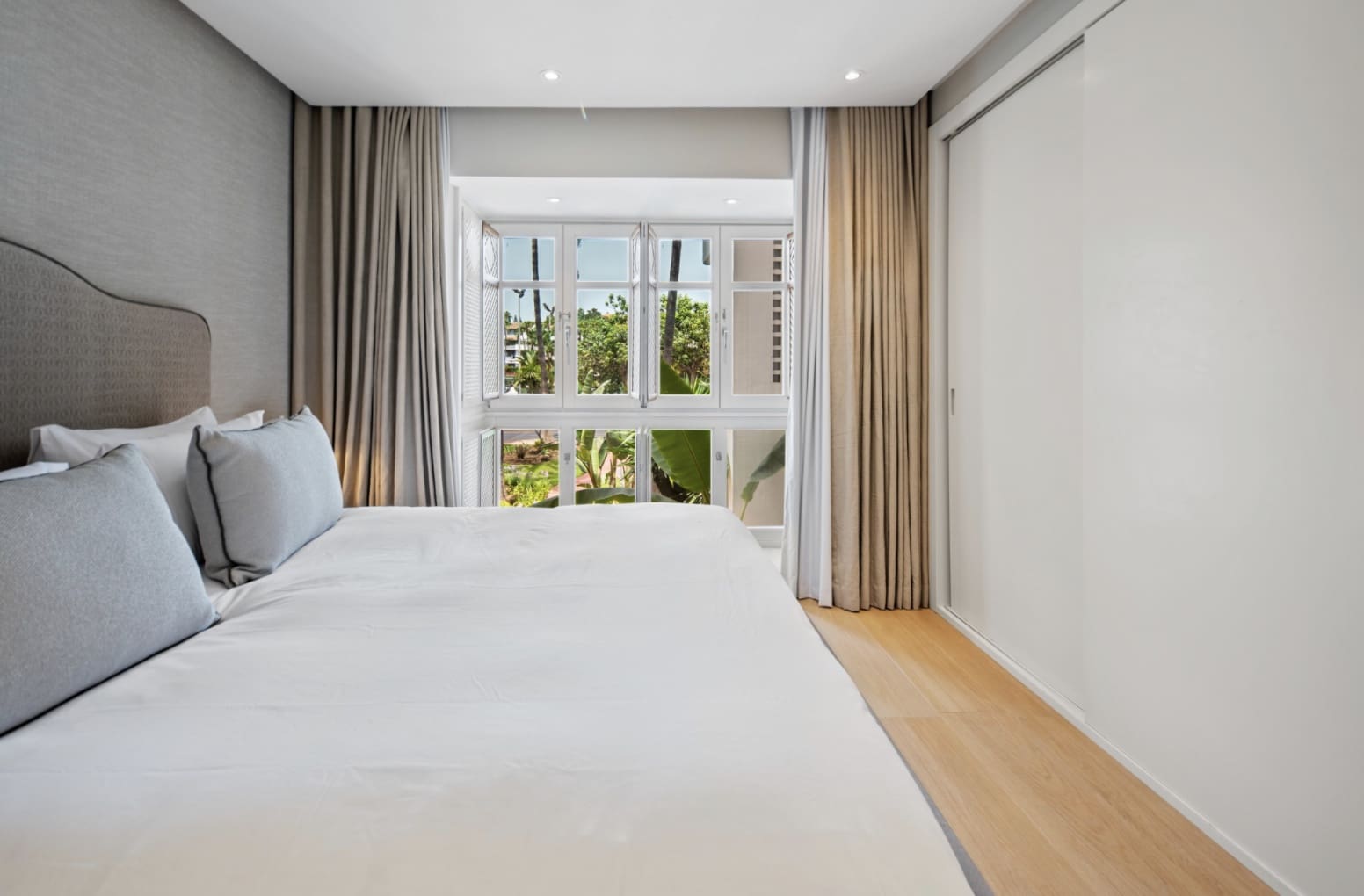 3 bedroom Apartment for sale in Marbella with pool garage - € 4,495,000 (Ref: 10146351)
