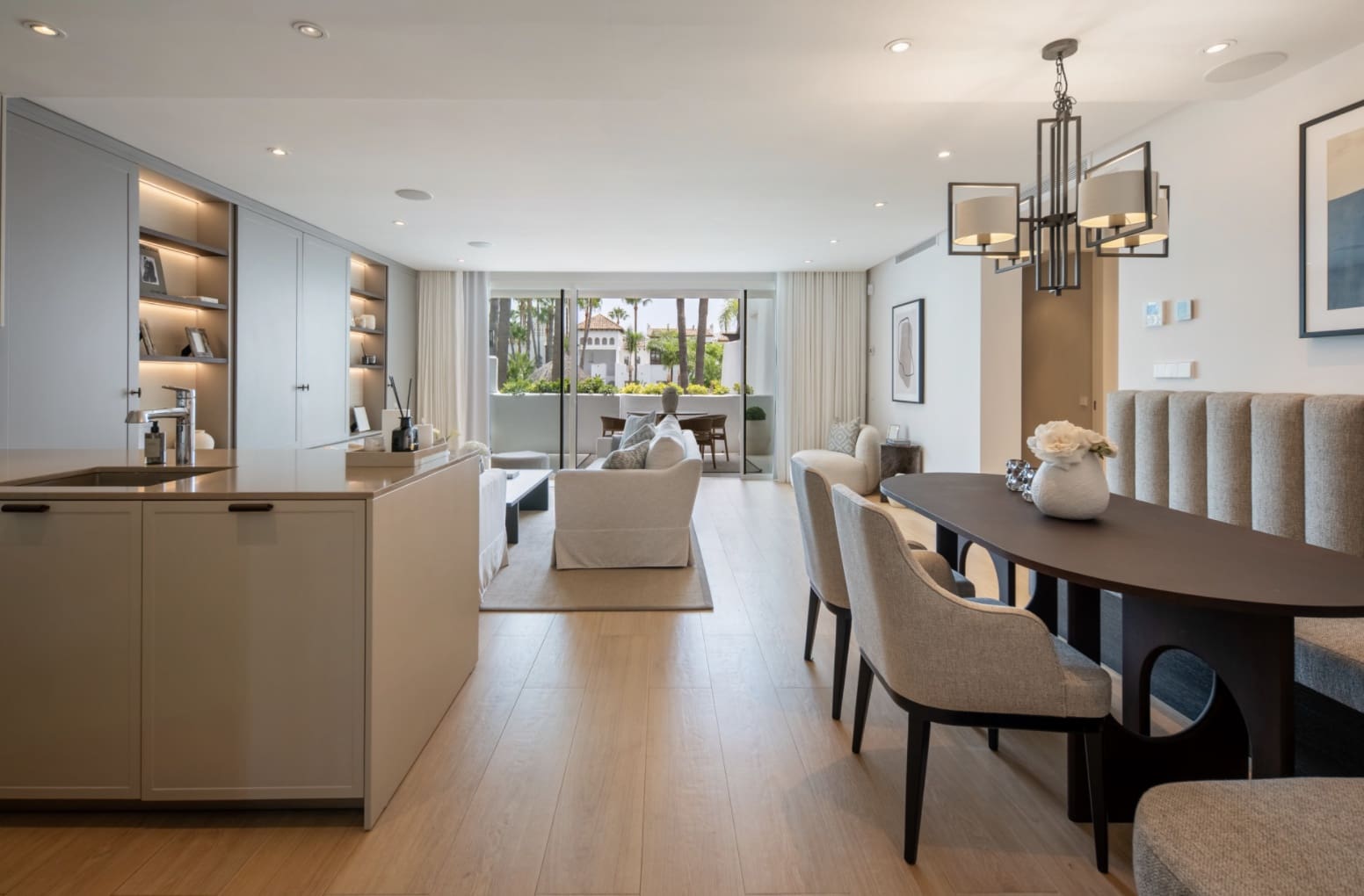 3 bedroom Apartment for sale in Marbella with pool garage - € 4,495,000 (Ref: 10146351)
