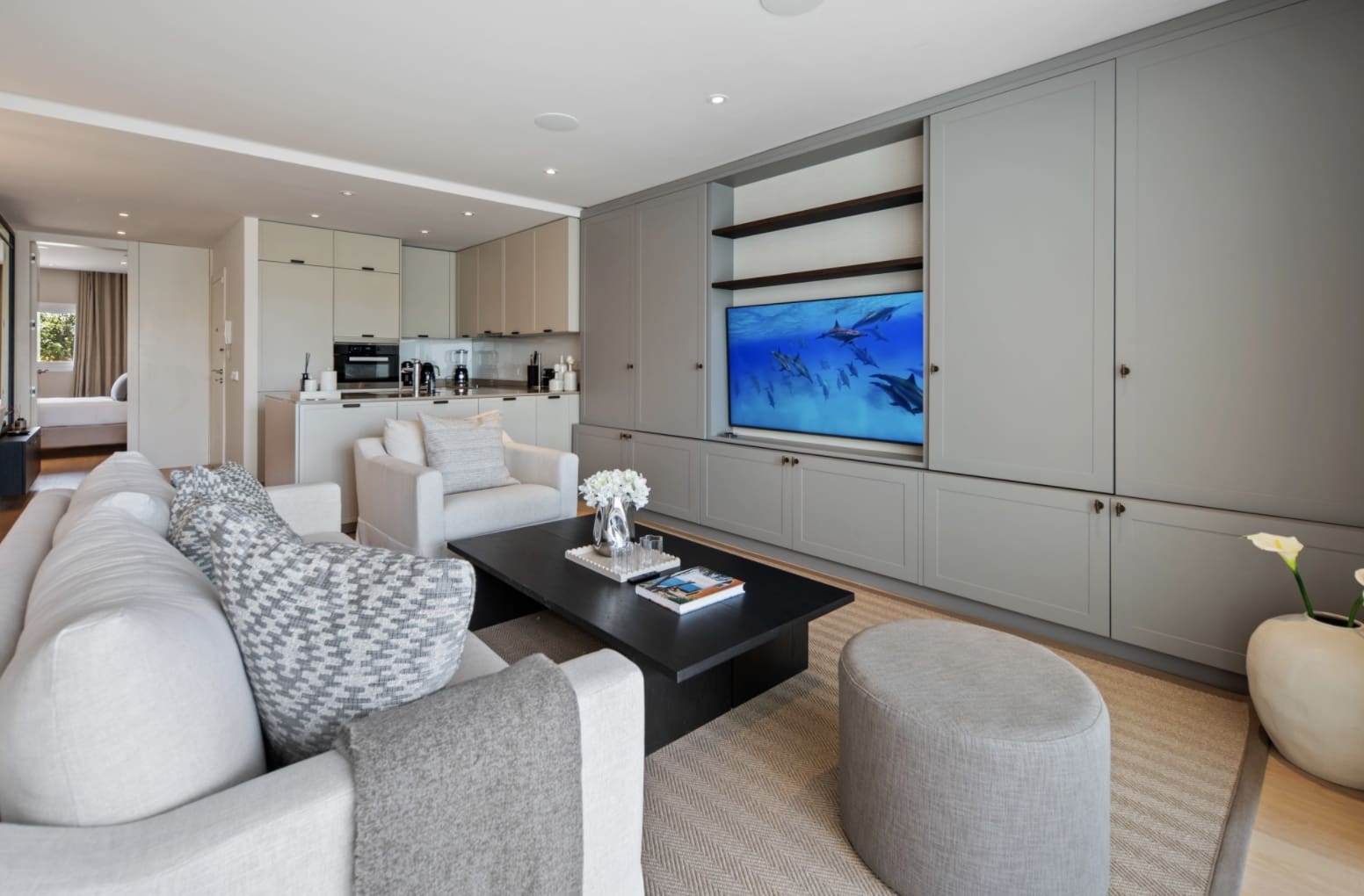 3 bedroom Apartment for sale in Marbella with pool garage - € 4,495,000 (Ref: 10146351)