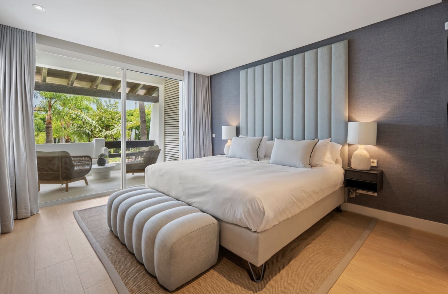 3 bedroom Apartment for sale in Marbella with pool garage - € 4,495,000 (Ref: 10146351)