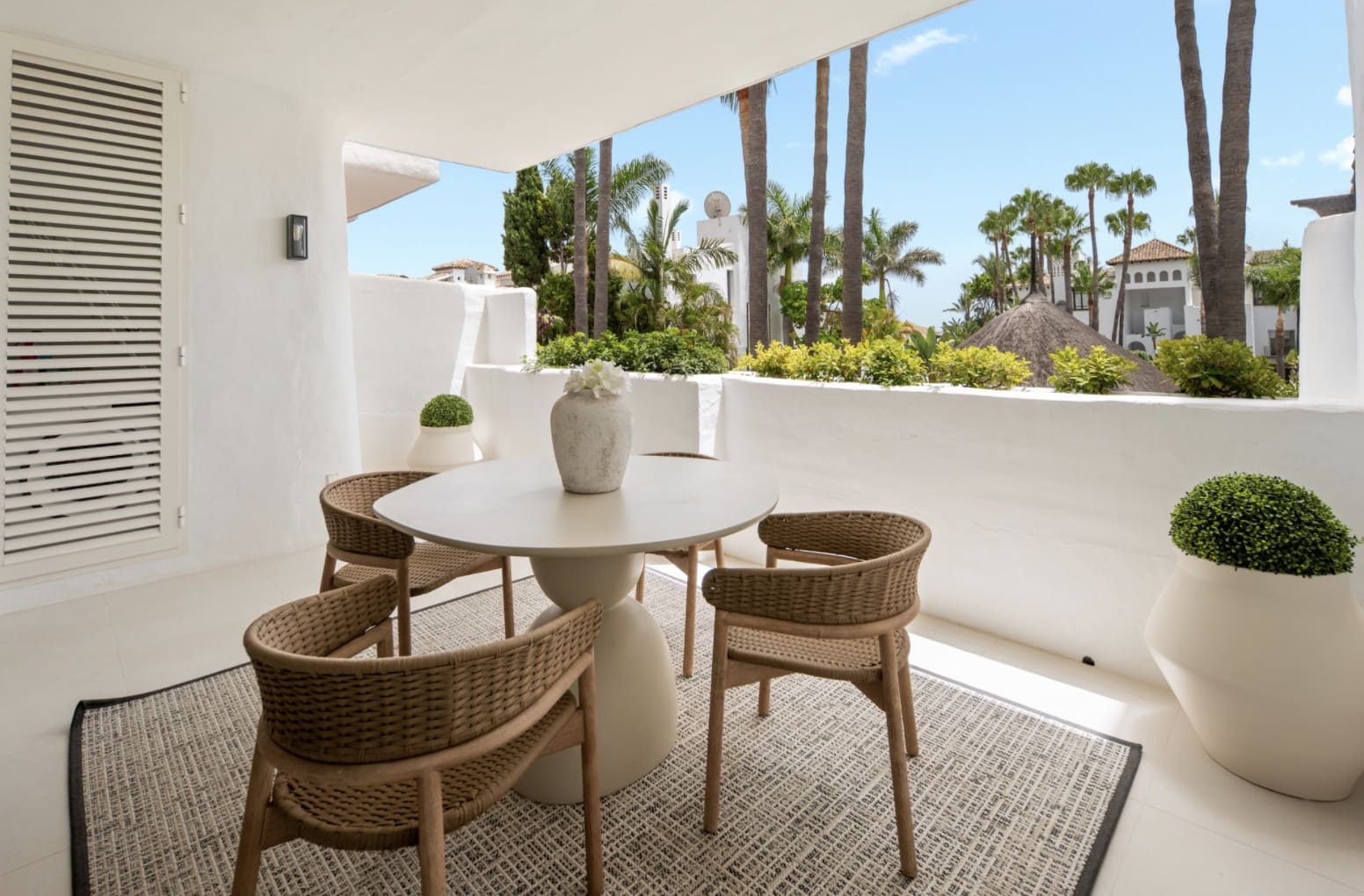 3 bedroom Apartment for sale in Marbella with pool garage - € 4,495,000 (Ref: 10146351)