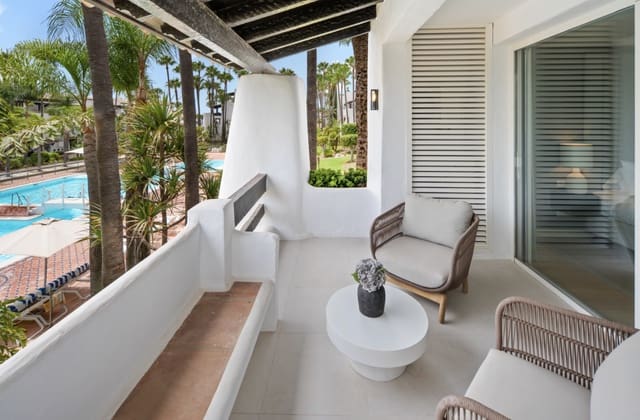 3 makuuhuone Huoneisto myytävänä paikassa Lomas De Marbella, Marbella mukana uima-altaan 
autotalli - 4 495 000 € (Ref: 10146351)
