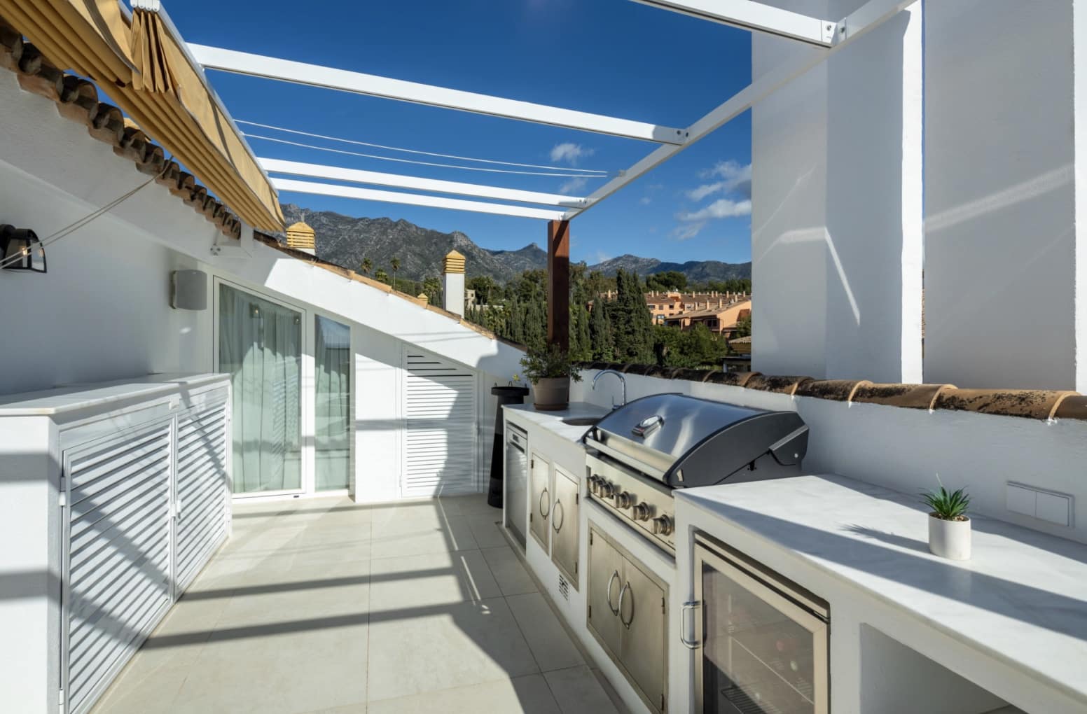 5 chambre Appartement à vendre à Golden Mile avec garage - 2 395 000 € (Ref: 10146352)