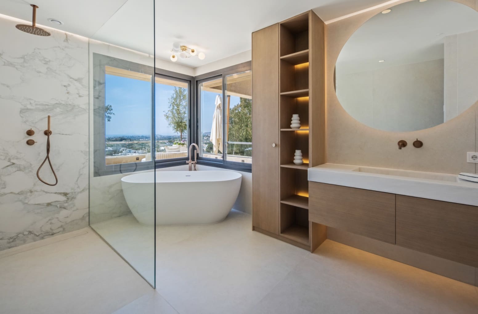 5 chambre Penthouse à vendre à Nueva Andalucia avec piscine garage - 5 900 000 € (Ref: 10146354)