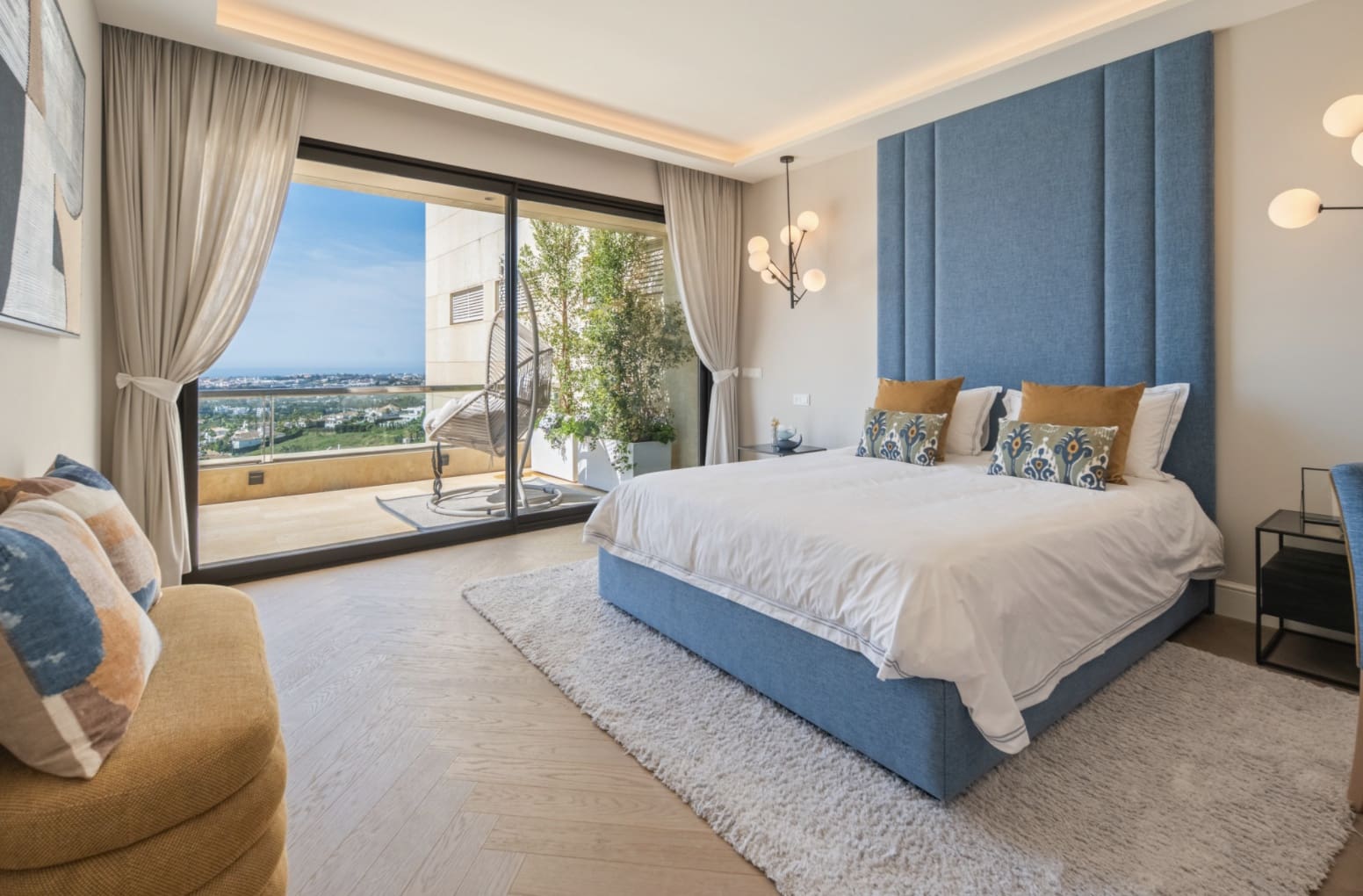 5 chambre Penthouse à vendre à Nueva Andalucia avec piscine garage - 5 900 000 € (Ref: 10146354)