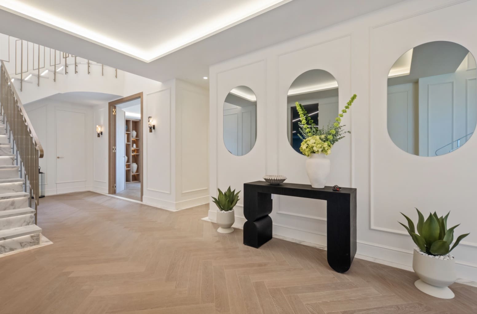 5 chambre Penthouse à vendre à Nueva Andalucia avec piscine garage - 5 900 000 € (Ref: 10146354)