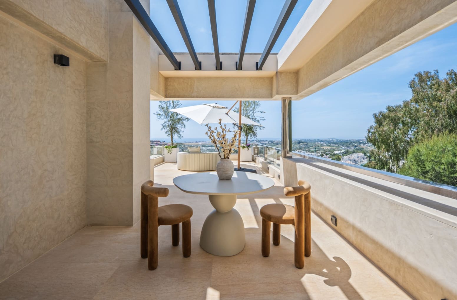 5 chambre Penthouse à vendre à Nueva Andalucia avec piscine garage - 5 900 000 € (Ref: 10146354)