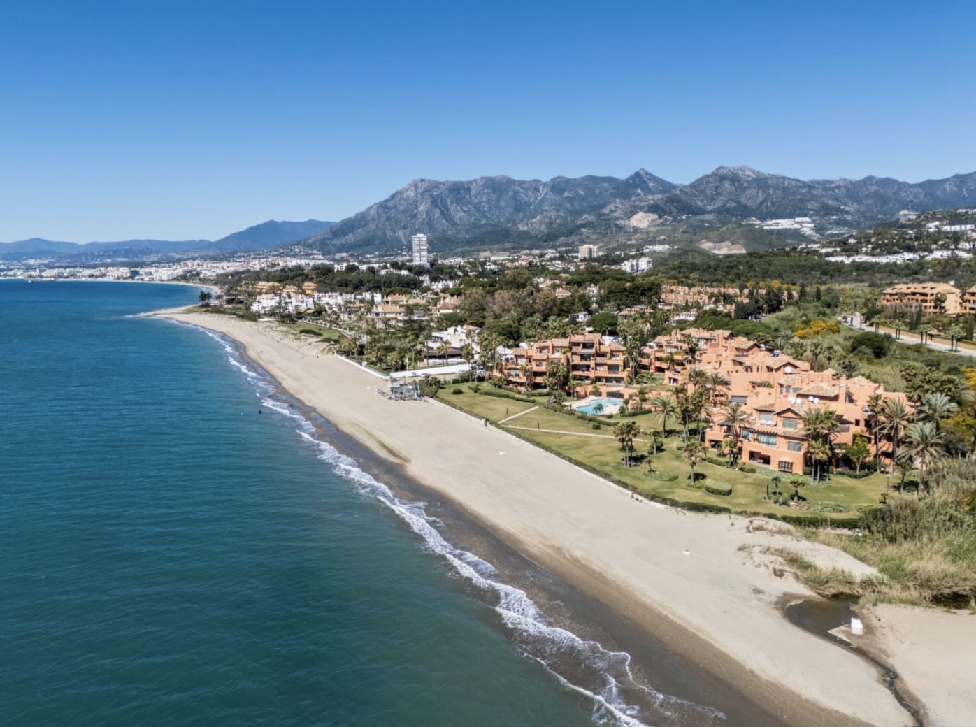 3 sypialnia Penthouse na sprzedaż w Marbella z basenem garażem - 4 250 000 € (Ref: 10148353)
