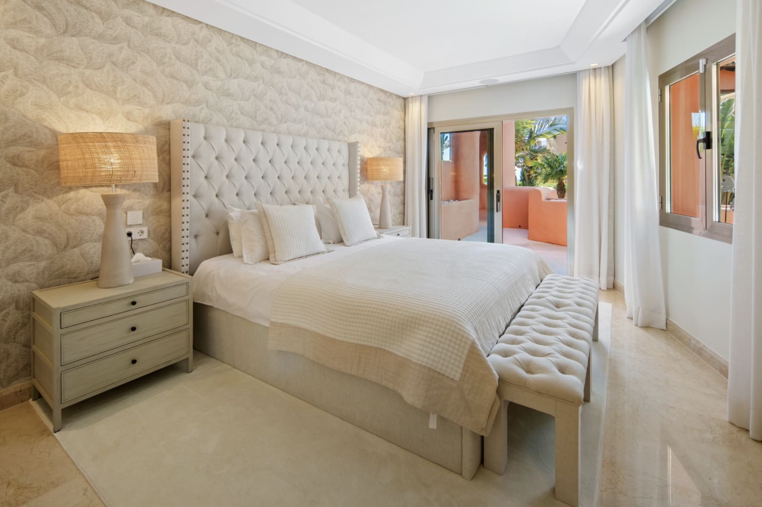3 sypialnia Penthouse na sprzedaż w Marbella z basenem garażem - 4 250 000 € (Ref: 10148353)