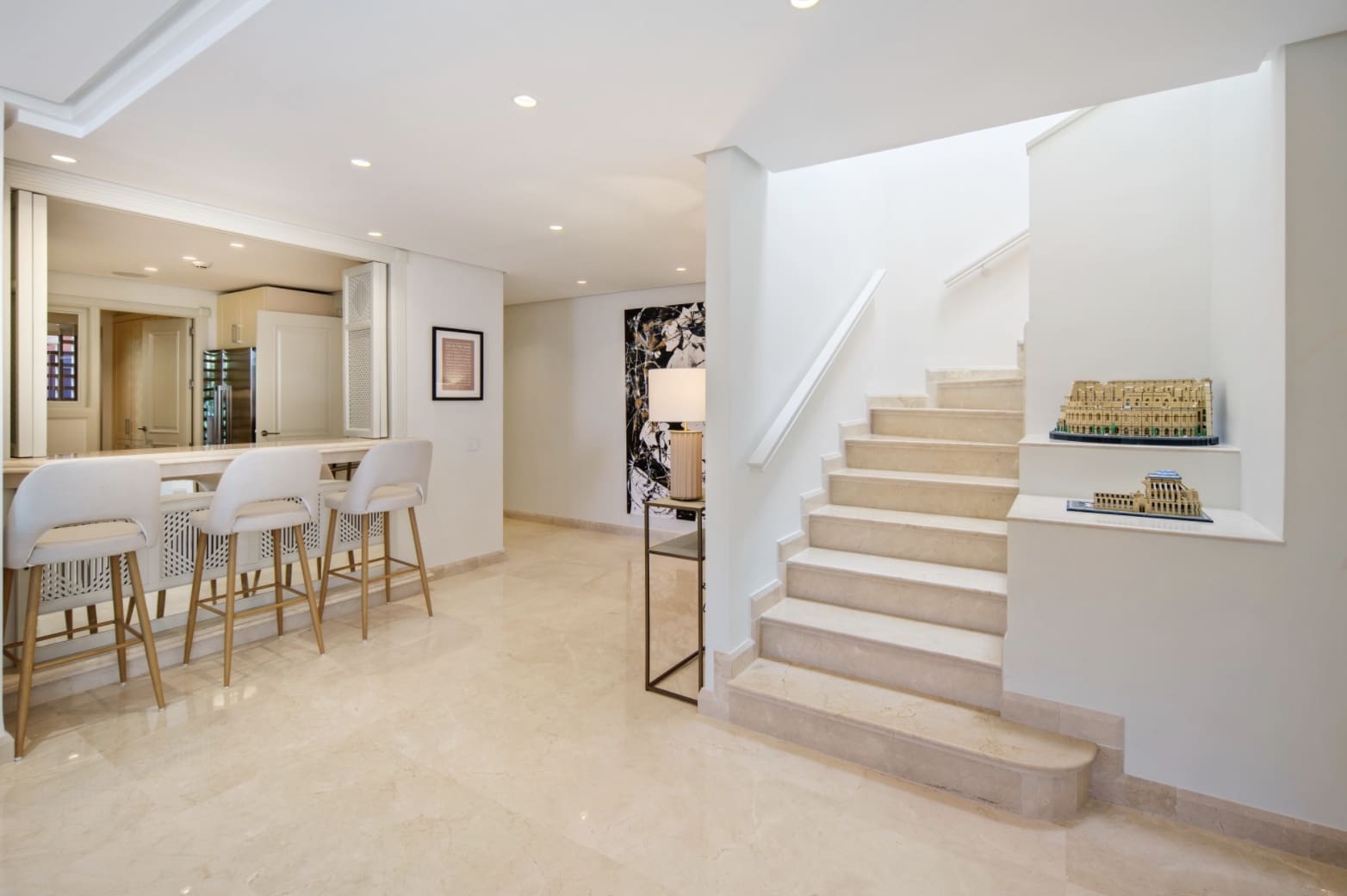 3 sypialnia Penthouse na sprzedaż w Marbella z basenem garażem - 4 250 000 € (Ref: 10148353)