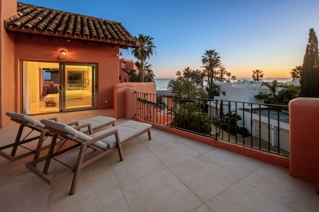 3 sypialnia Penthouse na sprzedaż w Bahía de Marbella, Marbella z basenem garażem - 4 250 000 € (Ref: 10148353)
