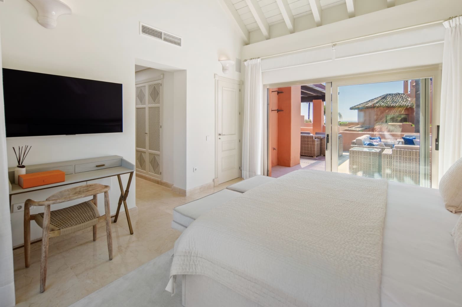 3 sypialnia Penthouse na sprzedaż w Marbella z basenem garażem - 4 250 000 € (Ref: 10148353)