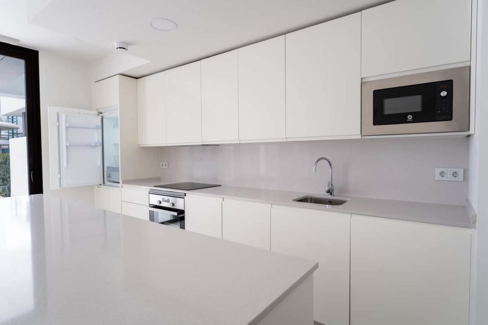 2 soverom Leilighet til salgs i Fuengirola med svømmebasseng garasje - € 599 000 (Ref: 10157432)