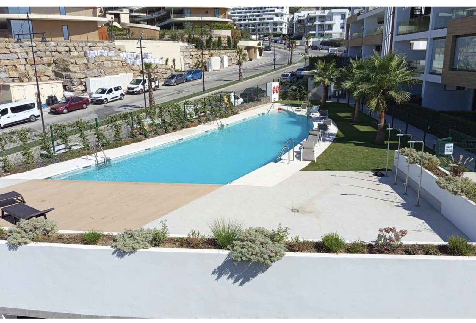 2 soverom Leilighet til salgs i Fuengirola med svømmebasseng garasje - € 599 000 (Ref: 10157432)