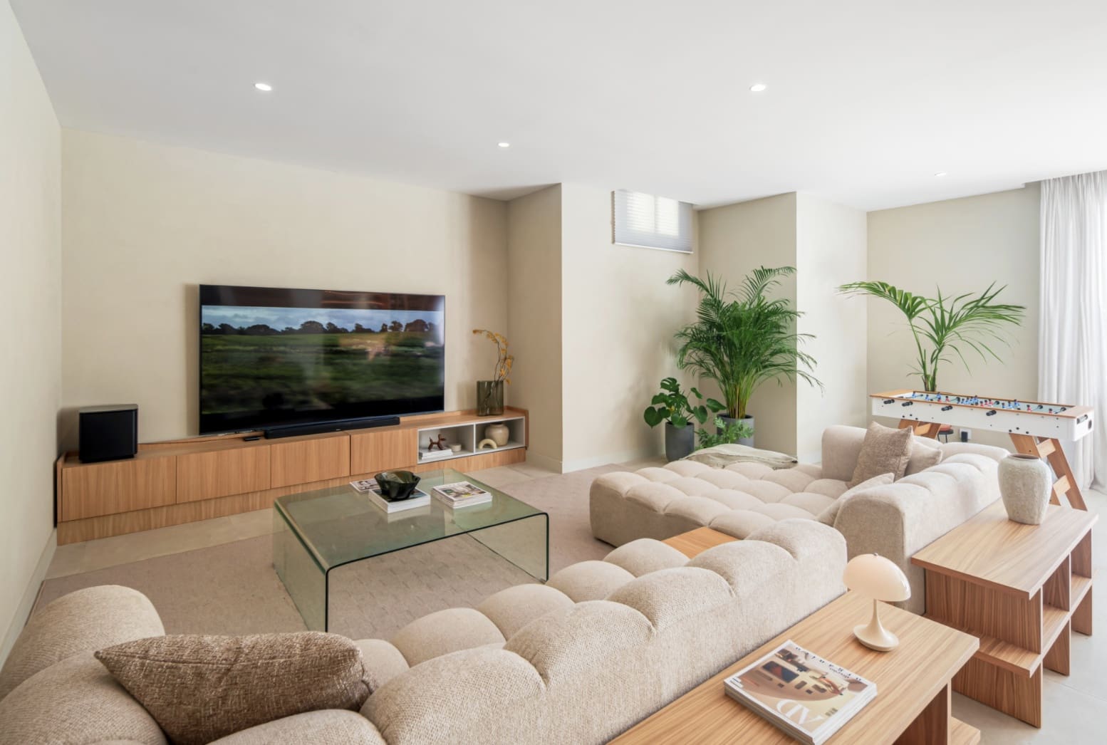 4 bedroom Villa for sale in Estepona with pool garage - € 2,495,000 (Ref: 10168272)