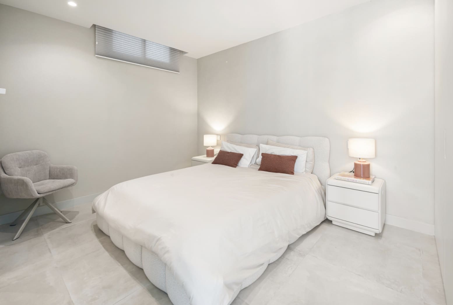 4 bedroom Villa for sale in Estepona with pool garage - € 2,495,000 (Ref: 10168272)