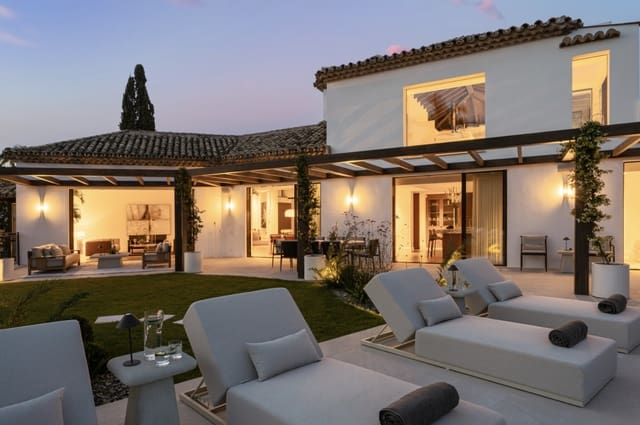 6 soverom Villa til salgs i La Quinta, Benahavís med svømmebasseng garasje - € 8 795 000 (Ref: 10168273)