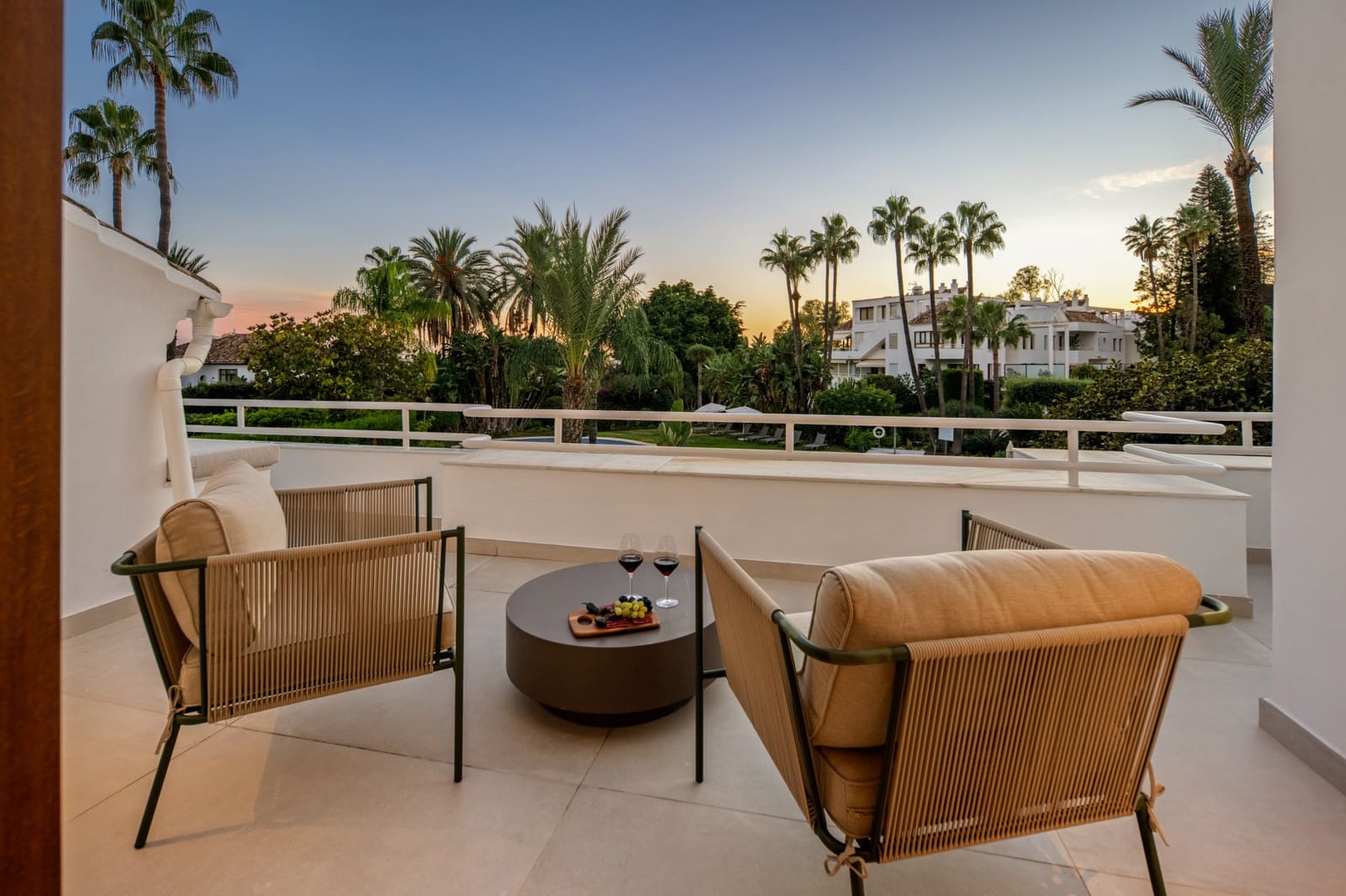 4 soverom Leilighet til salgs i Marbella med svømmebasseng garasje - € 2 475 000 (Ref: 10171069)