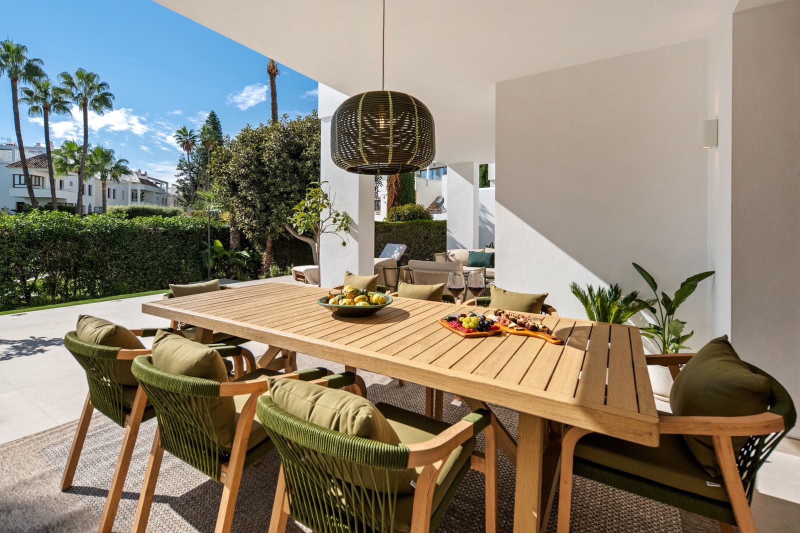 4 soverom Leilighet til salgs i Marbella med svømmebasseng garasje - € 2 475 000 (Ref: 10171069)