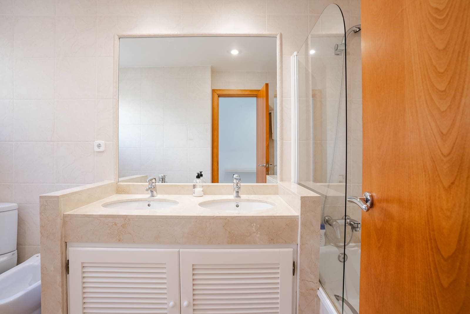 4 soveværelse Villa til salg i Benahavis med swimmingpool garage - € 1.375.000 (Ref: 10179892)