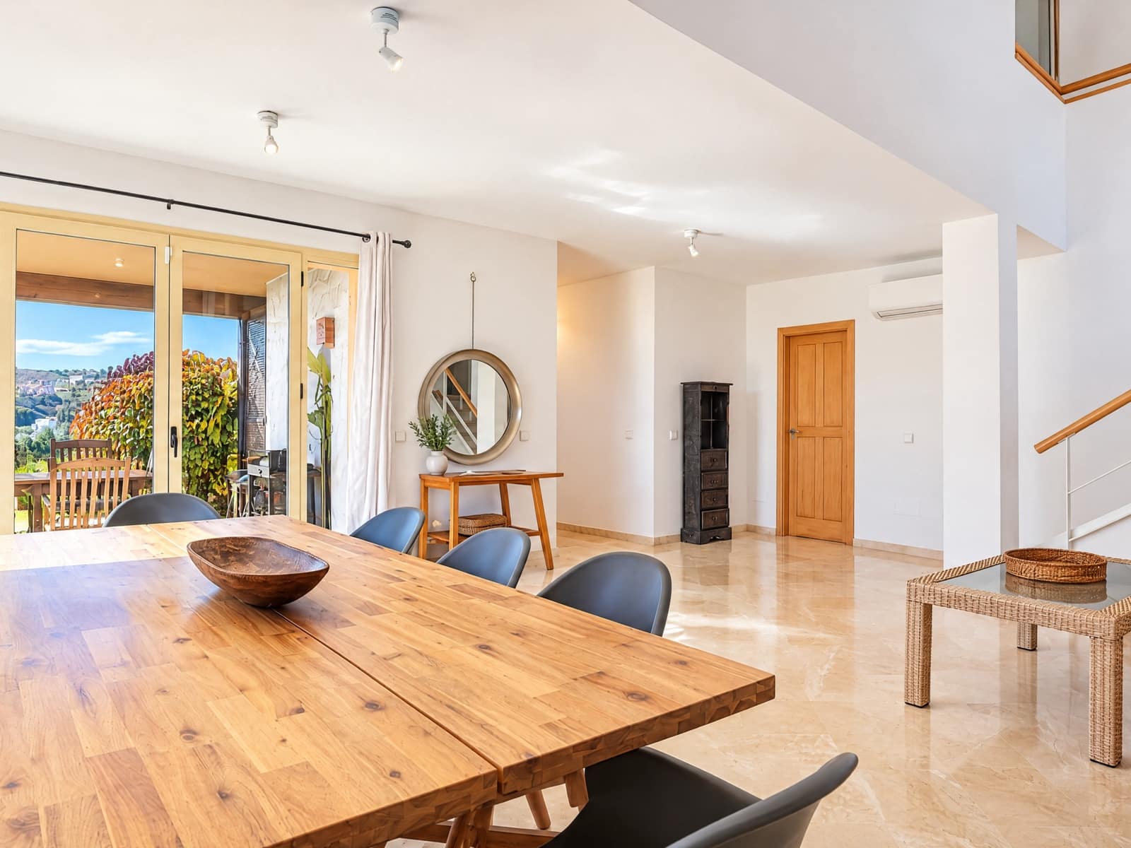 4 soveværelse Villa til salg i Benahavis med swimmingpool garage - € 1.375.000 (Ref: 10179892)