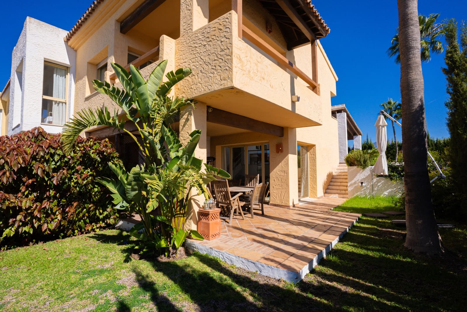 4 soveværelse Villa til salg i Benahavis med swimmingpool garage - € 1.375.000 (Ref: 10179892)