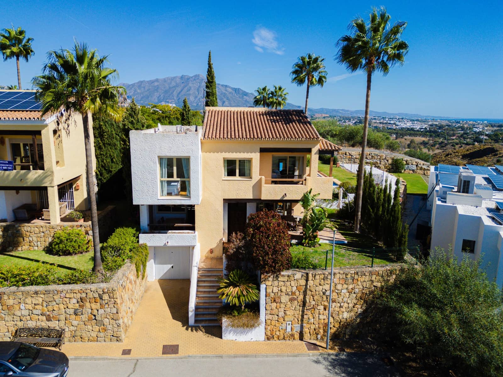 4 soveværelse Villa til salg i Benahavis med swimmingpool garage - € 1.375.000 (Ref: 10179892)