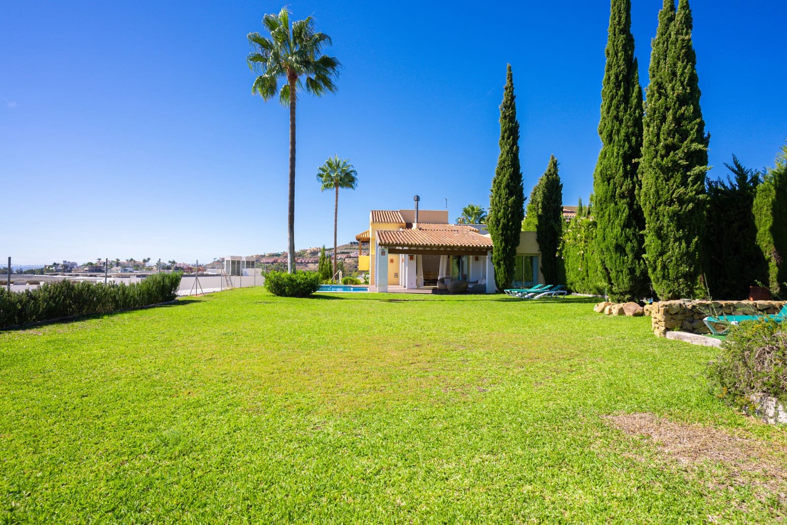 4 soveværelse Villa til salg i Benahavis med swimmingpool garage - € 1.375.000 (Ref: 10179892)