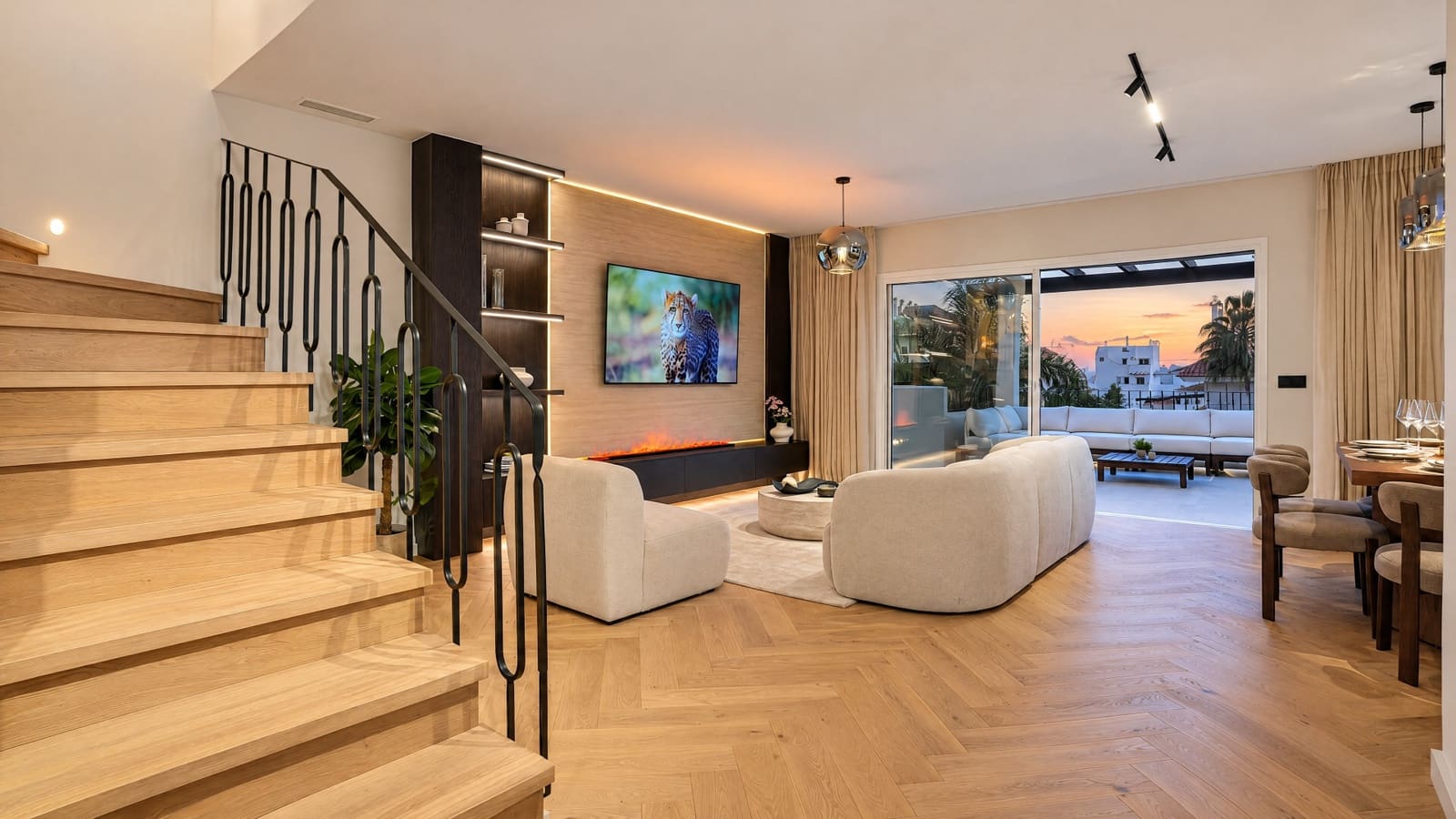 3 sovrum Takvåning till salu i Nueva Andalucia med pool garage - 1 649 500 € (Ref: 10179893)