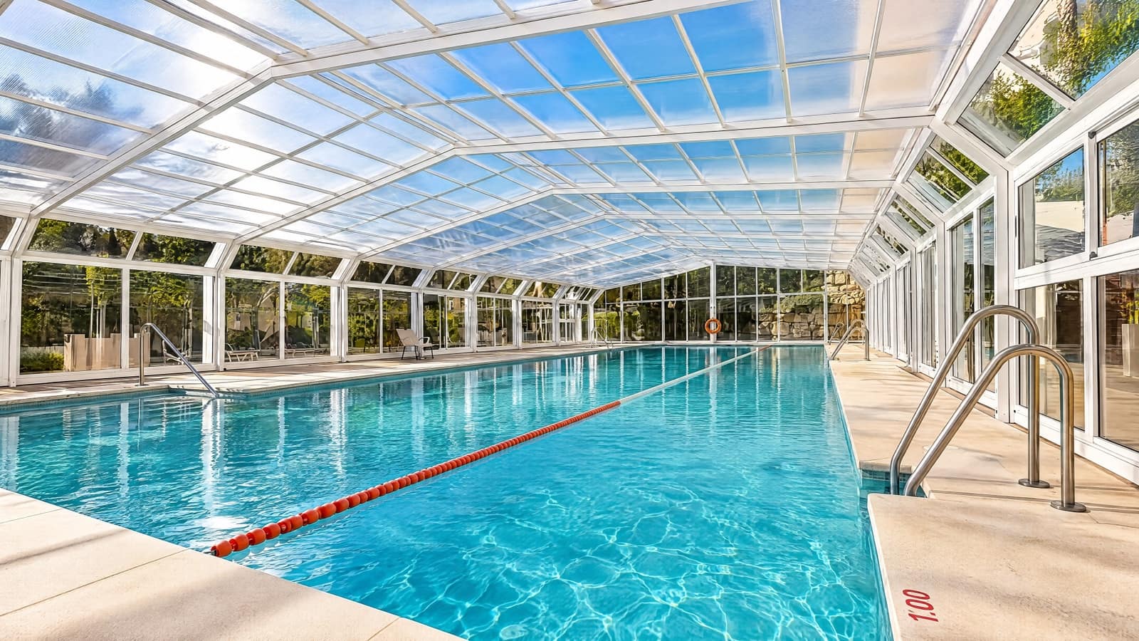 3 sovrum Takvåning till salu i Nueva Andalucia med pool garage - 1 649 500 € (Ref: 10179893)
