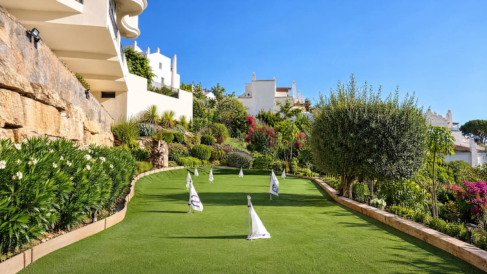 3 sovrum Takvåning till salu i Nueva Andalucia med pool garage - 1 649 500 € (Ref: 10179893)
