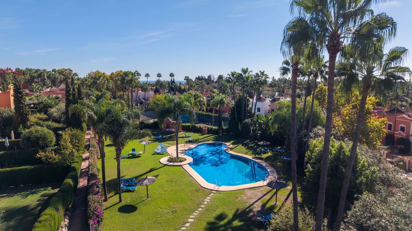5 slaapkamer Huis te koop in Marbella met zwembad garage - € 1.995.000 (Ref: 10179894)