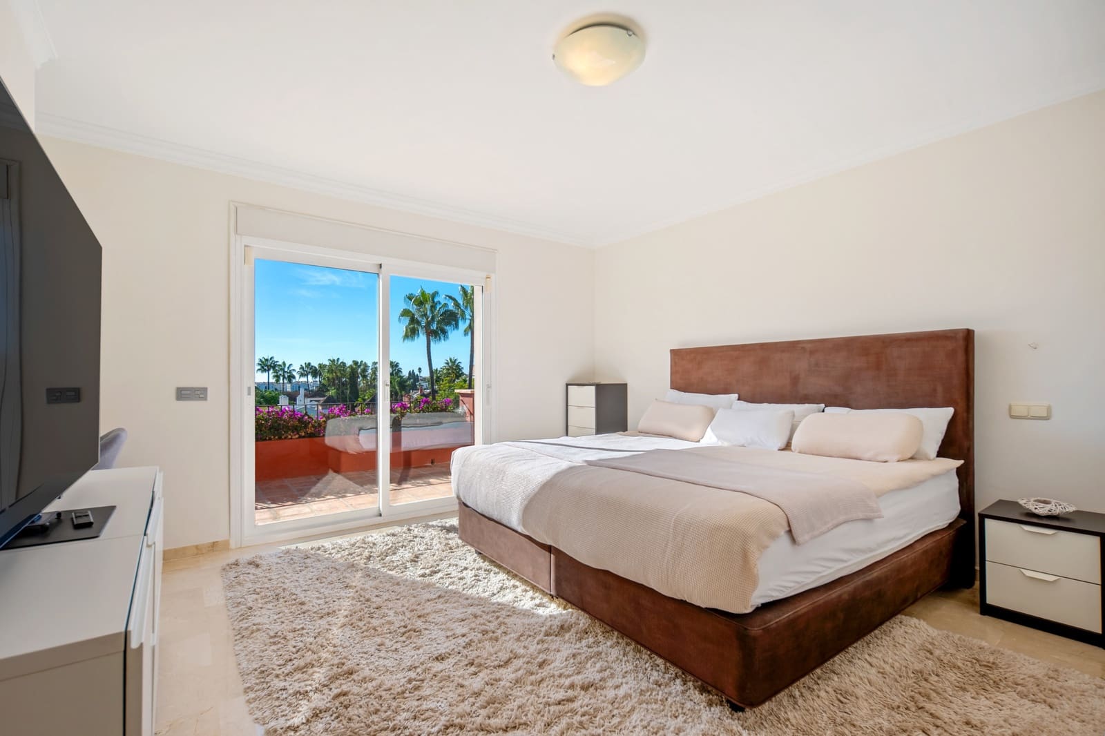 5 slaapkamer Huis te koop in Marbella met zwembad garage - € 1.995.000 (Ref: 10179894)