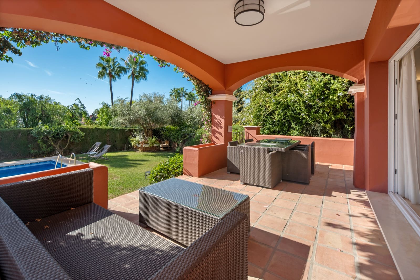 5 slaapkamer Huis te koop in Marbella met zwembad garage - € 1.995.000 (Ref: 10179894)