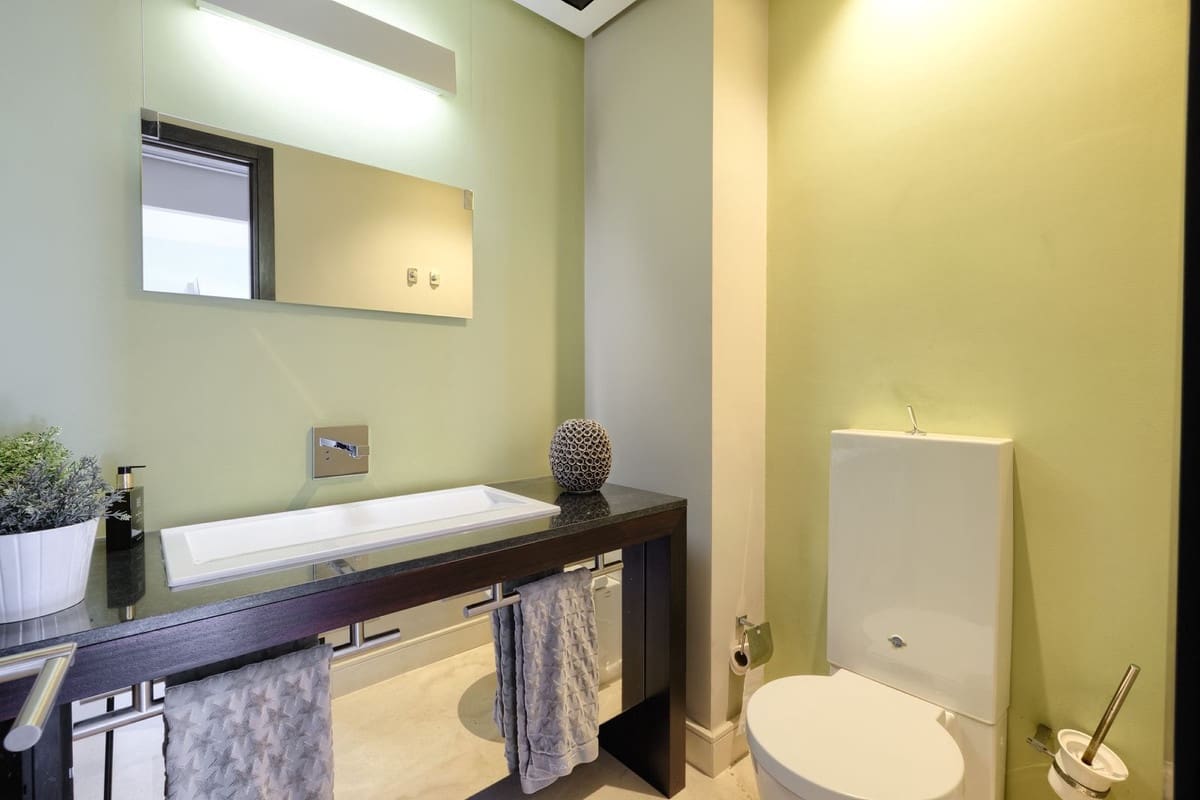 5 soveværelse Villa til salg i Istan med swimmingpool garage - € 3.750.000 (Ref: 6904812)