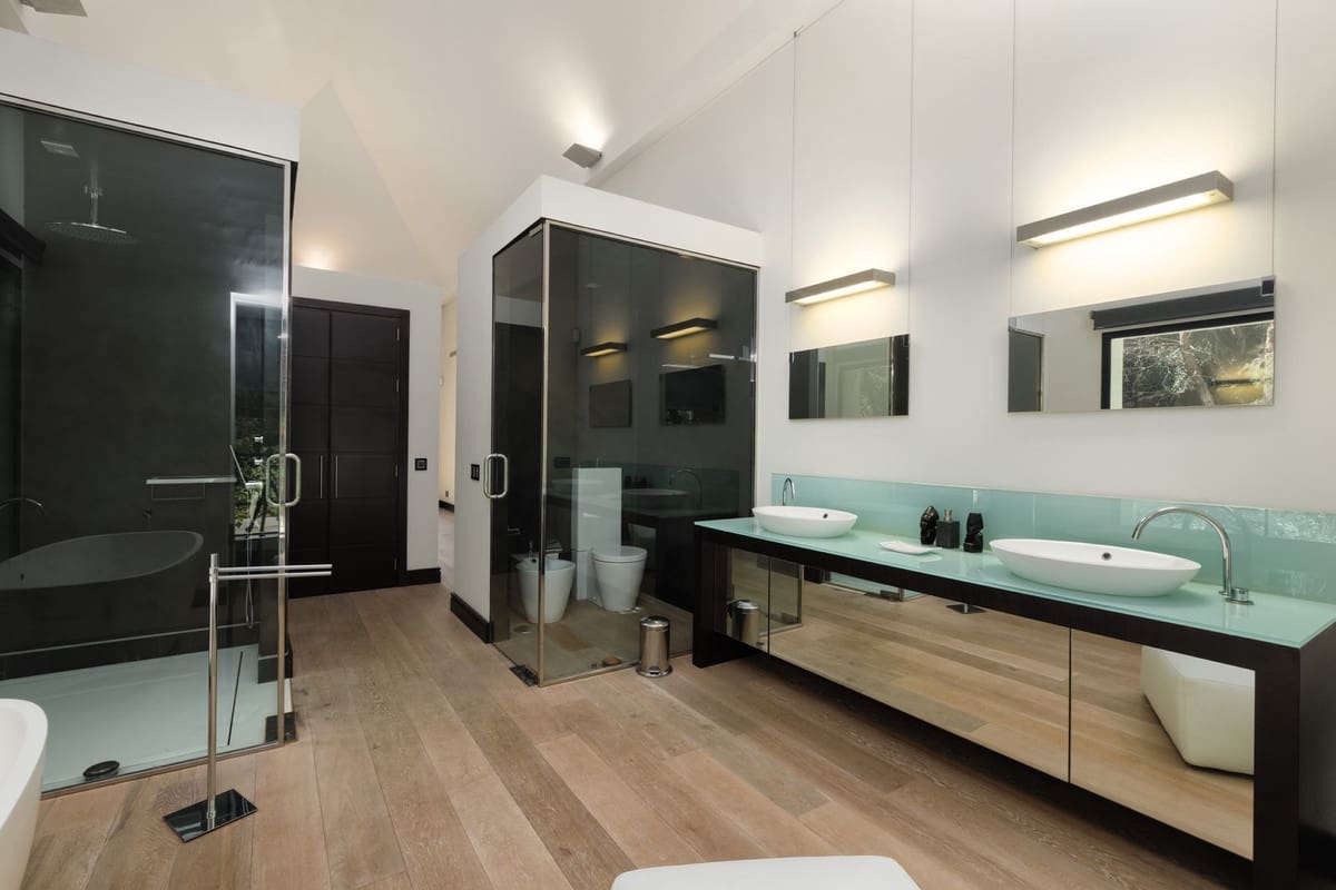 5 soveværelse Villa til salg i Istan med swimmingpool garage - € 3.750.000 (Ref: 6904812)