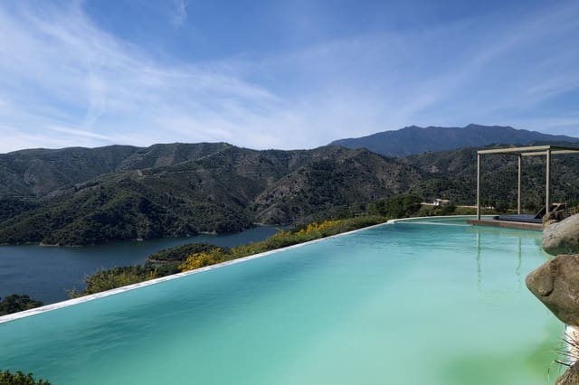 5 soverom Villa til salgs i Istán med svømmebasseng garasje - € 3 750 000 (Ref: 6904812)