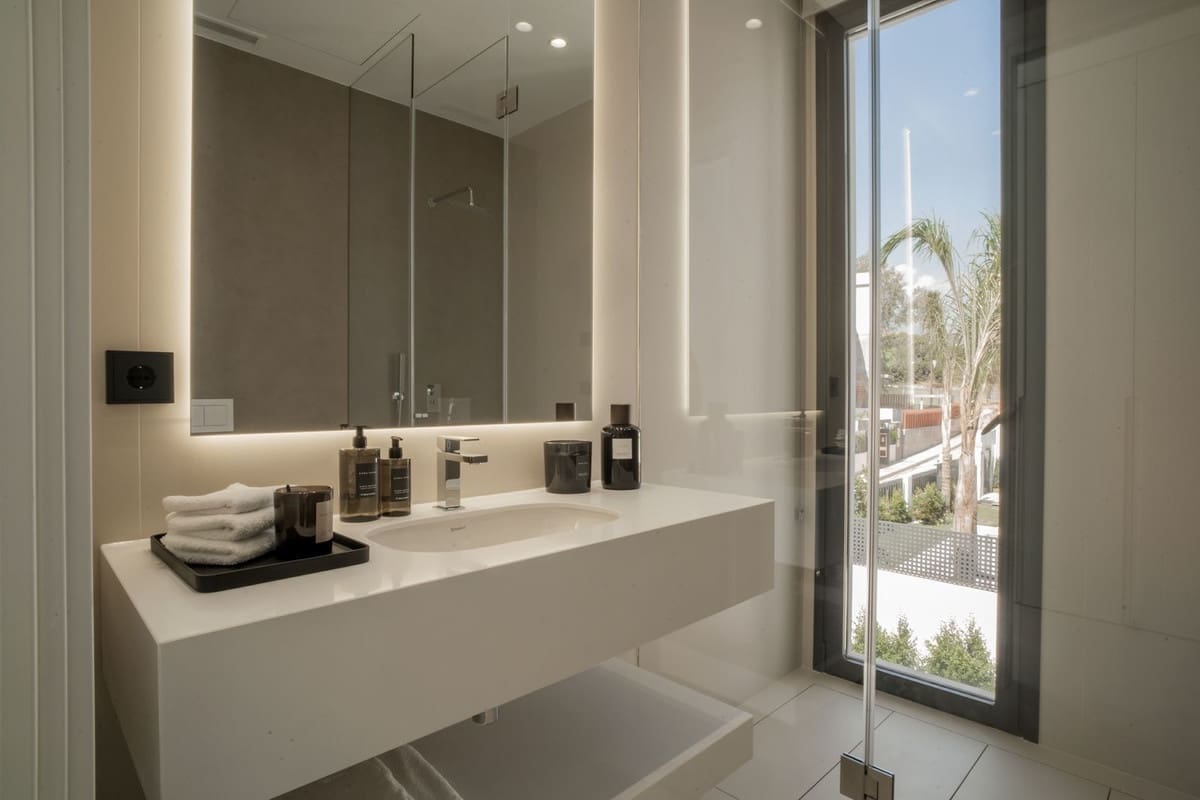 4 soverom Villa til salgs i Golden Mile med svømmebasseng garasje - € 3 245 000 (Ref: 6904857)